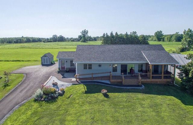 New Lakefront rental, Lake Champlain, Single Level, Accesible para sillas de ruedas.