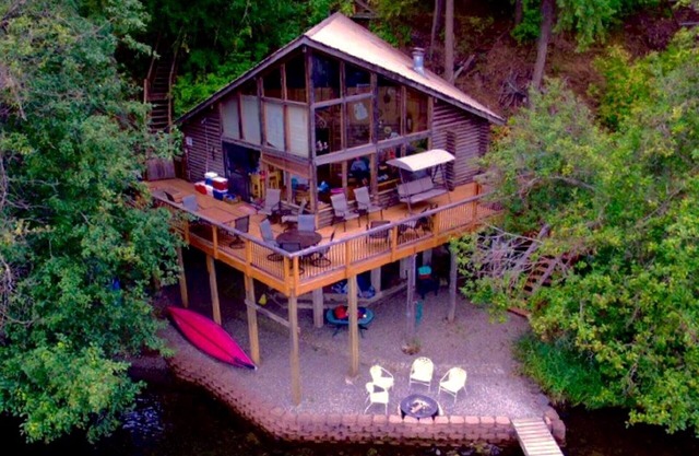 Cabin Lakefront Rústico Inicie sesión en magnífico lago Coeur D 'Alene!