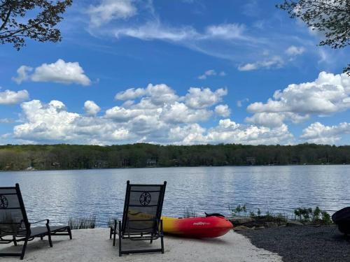 Lakeside Oasis with Kayaks, Hot Tub, & Fire Pit
