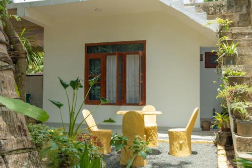 Lakru Home Stay
