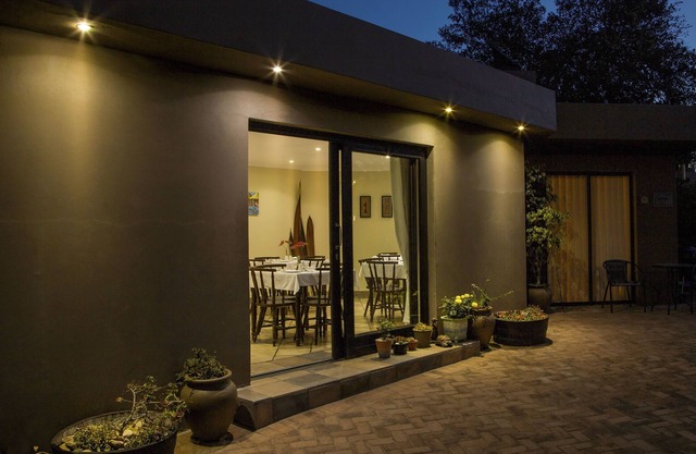 Lalapanzi Guest Lodge