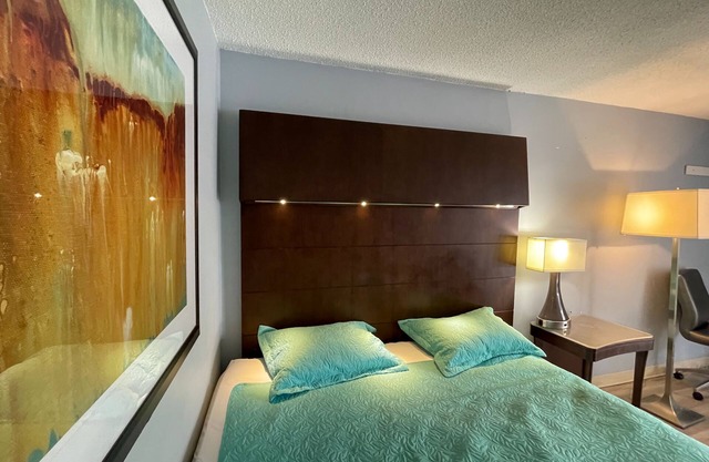Lamplighter Inn By OYO Charlotte Airport Area