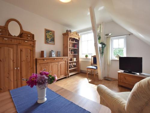 Landhauswohnung in Kroepelin mit großem Garten