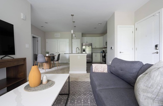 Landing at Abberly Liberty Crossing - 1 Bedroom...