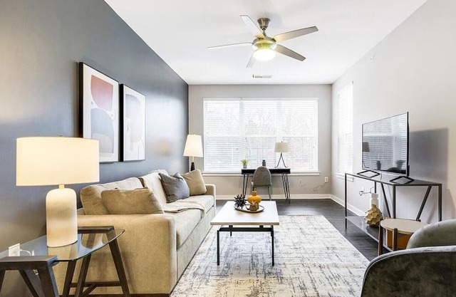Landing at Blu on Farrington - 1 Bedroom in Woodland Acres