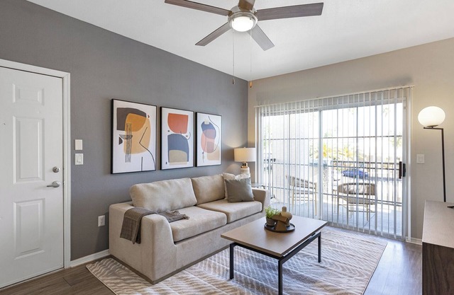 Landing at Boulders at Lookout Mountain - 1 Bed...