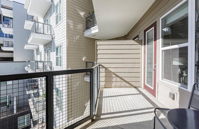 Landing at Galleries at Park Lane - 1 Bedroom in Vickery Meadow