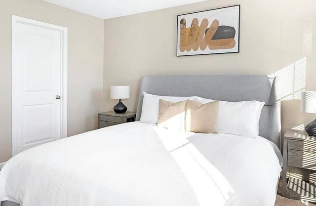 Landing at LC New Albany - 2 Bedrooms in Central College