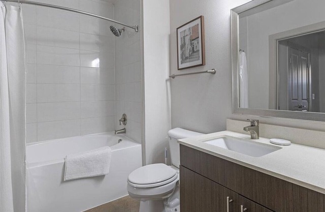 Landing at The Mark at Midtown - 1 Bedroom in Northeast Dallas