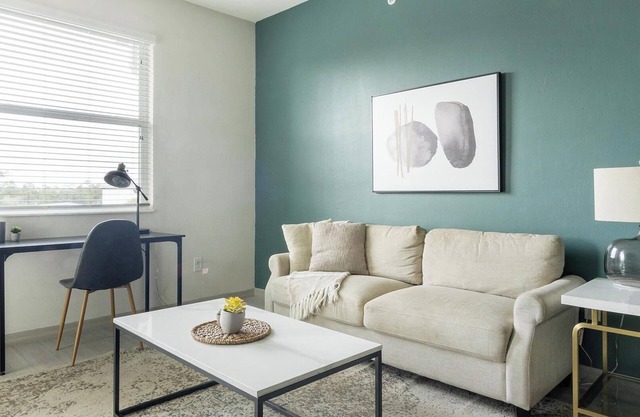 Landing at The Vistas at Eastwood - 2 Bedrooms ...
