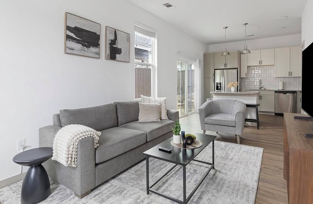 Landing | Chic 1BD, Gym, Clubhouse