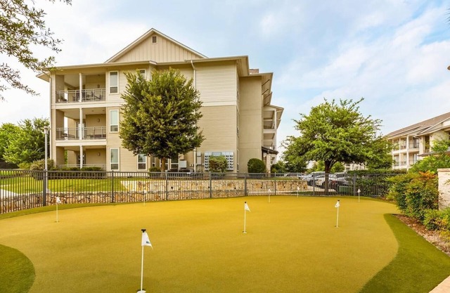 Landing | Stylish 2BD, Clubhouse, Yoga Studio