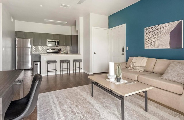 Landing | Incredible 2BD, Pool, Gym