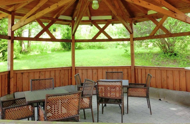 Amplio apartamento de vacaciones en una villa con jardín en Borstendorf