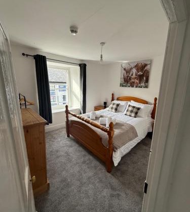 Large 1 Bed flat
