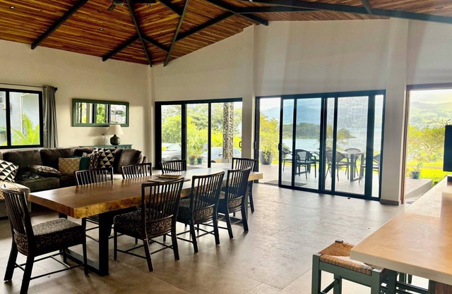 Gran villa confortable para la mejor experiencia en el Lago Arenal