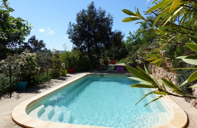 gran casa de campo con piscina