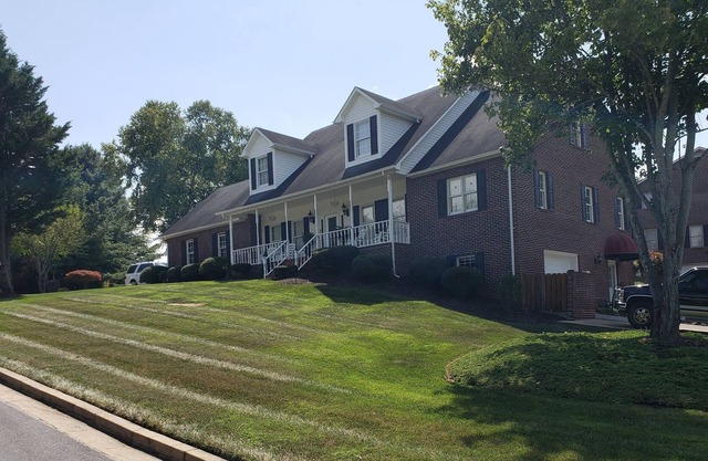 Large family home with all the bells and whistles!