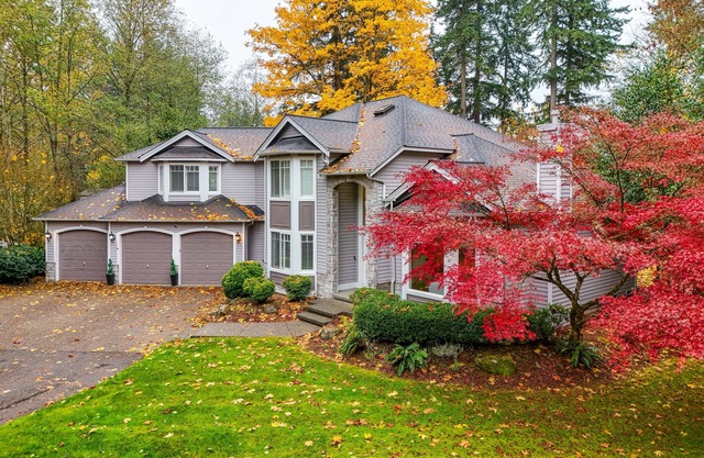 Large Group Getaway: Spacious Snohomish Home!