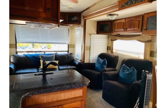 LARGE LOT & RV | LOWER KEYS