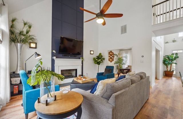 Large Modern 4 Bdrm Home w/ fenced Yard, Near Peachtree City, & Pet-Friendly!