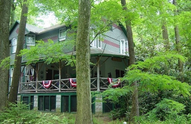 Casa grande Shadywood con porche