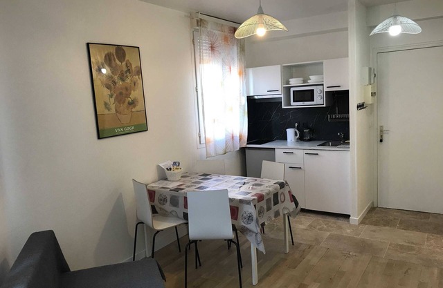 Large Studio 2 /4 persons