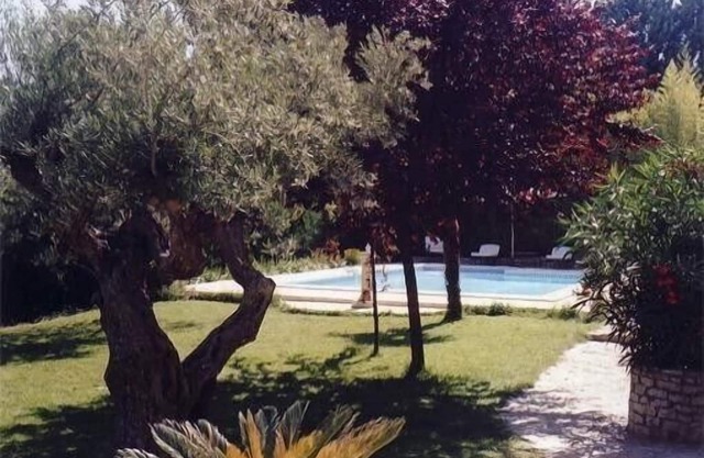 Amplio estudio con piscina en el parque Cassis Calanques