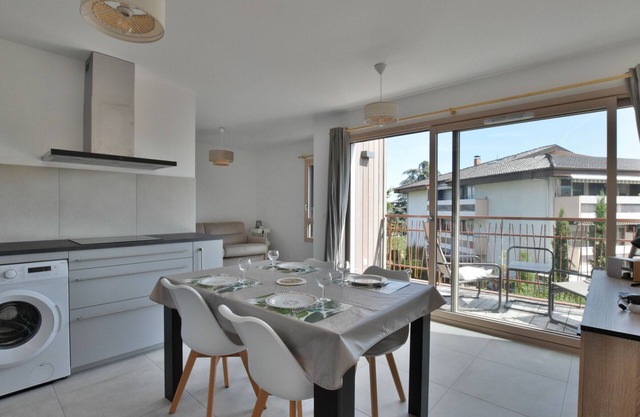 Gran estudio en Thonon, cerca del lago con parking