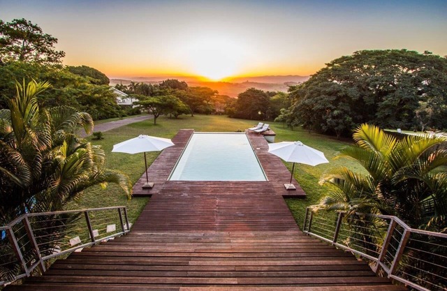 Gran villa impresionante cerca de la playa con piscina rimflow piscina en Mtunzini