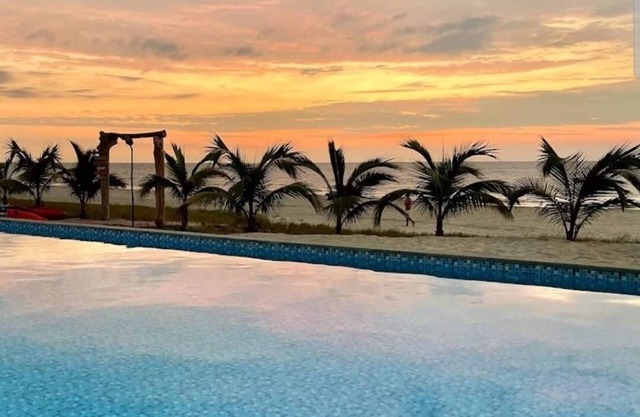 Las Hamacas