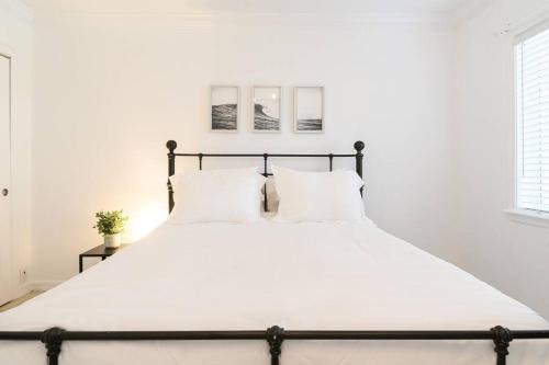 Las Olas Blvd Exclusive Apt with waterview