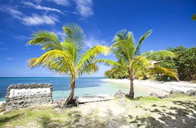 Las Rocas Resort And Dive Center