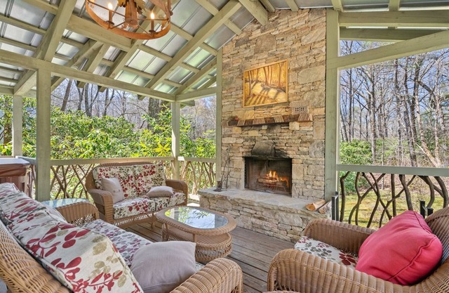 Laughing Bear Lodge | Covered Deck with Woodburning Fireplace and Hot Tub!