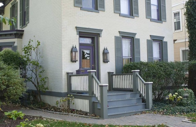 Lawton Guest Suite: Casa de huéspedes histórica con bañera de hidromasaje