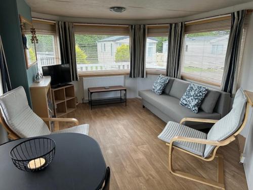 Lazy Days CORNWALL DEVON Border Chapmanswell Caravan Park