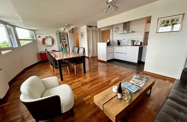 Apartamento con vistas al puerto, Kermorvan y la playa de Blancs Sablons