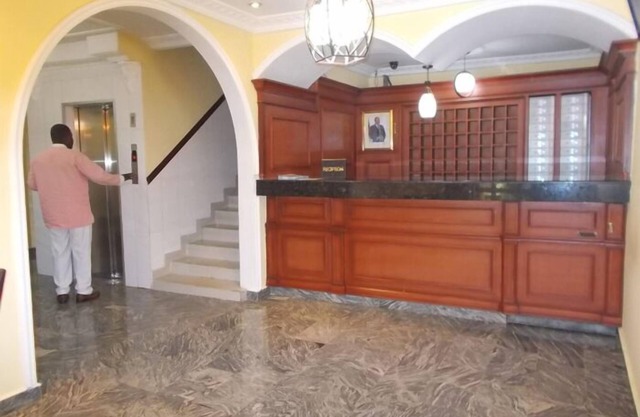 Le Best Hotel