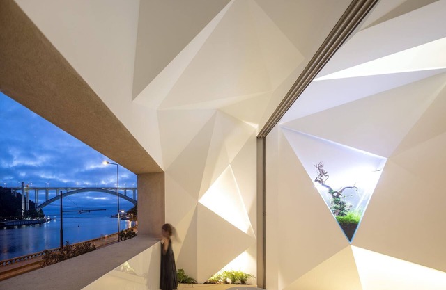 Le Blanche by SOULSHARING. PORTO