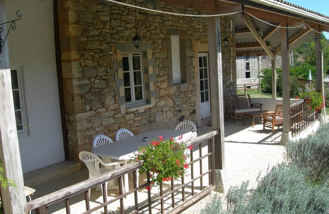 Le Chataignier, Gîtes de Peyrounou. Vacaciones, fait à la main