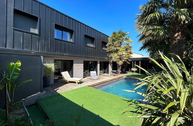 Le Loft Black & Wood - Piscine privé et grande terrasse à 20 min de Rennes