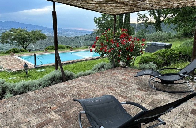 Le Logge di Silvignano - Apartamento Loggiato - Privado Logia del siglo XV - Piscina