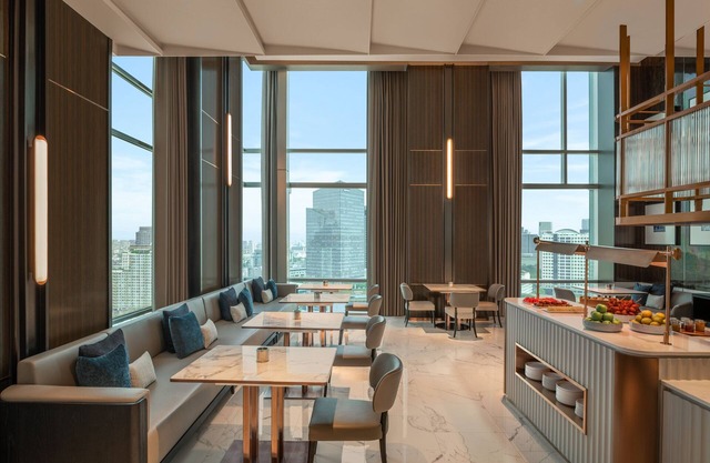 Le Meridien Bangkok