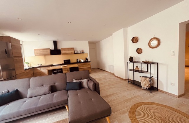 Le serenity: spacious P4 / 115m2 + parking lot