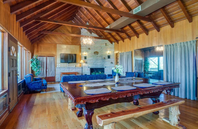 'Ledge Lodge' con piscina y vistas al valle de Cumberland.