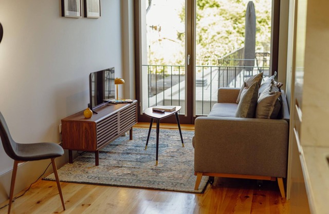 Legacy Oporto Premium Apartment C by Vacationy