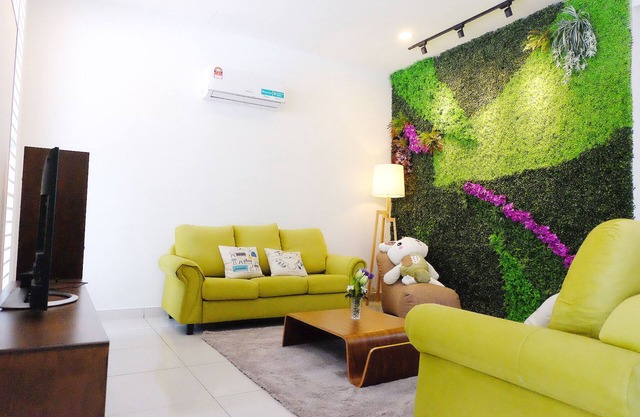 Legoland y Bukit Indah - 10 minutos (hasta 22 pax)