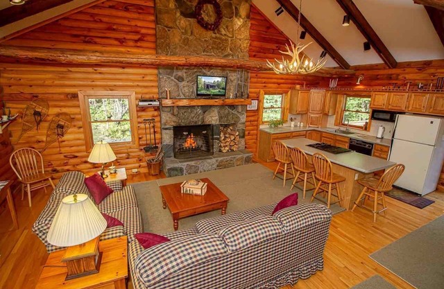 Cabaña de troncos de Leonard— Mt. Nieve / Stratton Ski House