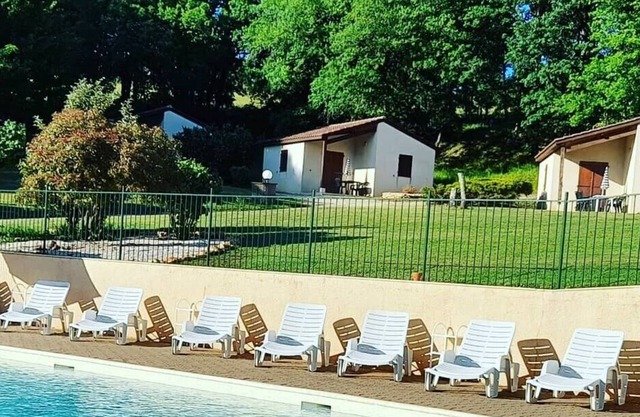 Les Loges de Melis holiday village (4)