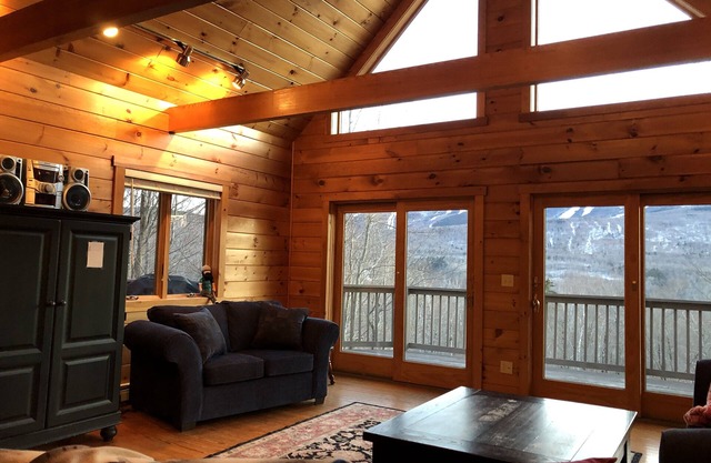 Lg Cabin w / ski Mtn vistas; Ideal para familias para disfrutar de las cuatro estaciones.